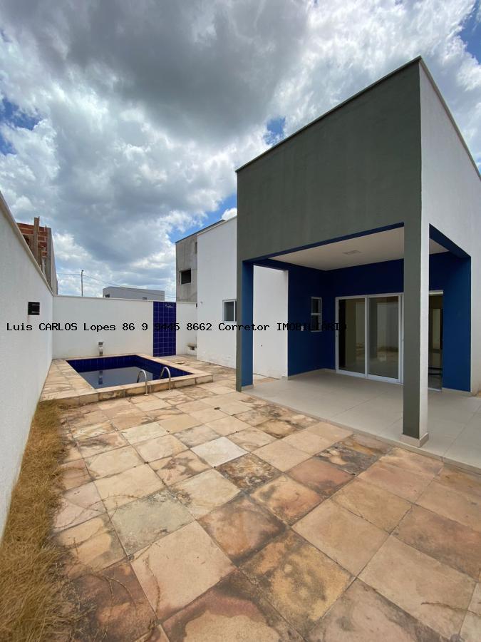 Casa à venda com 3 quartos, 260m² - Foto 2