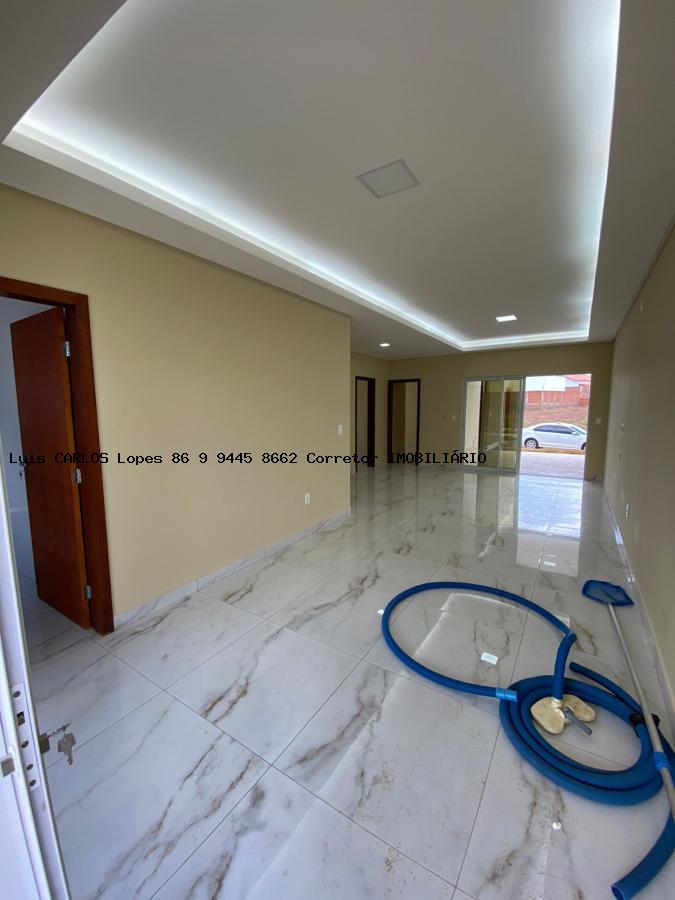 Casa à venda com 3 quartos, 260m² - Foto 8