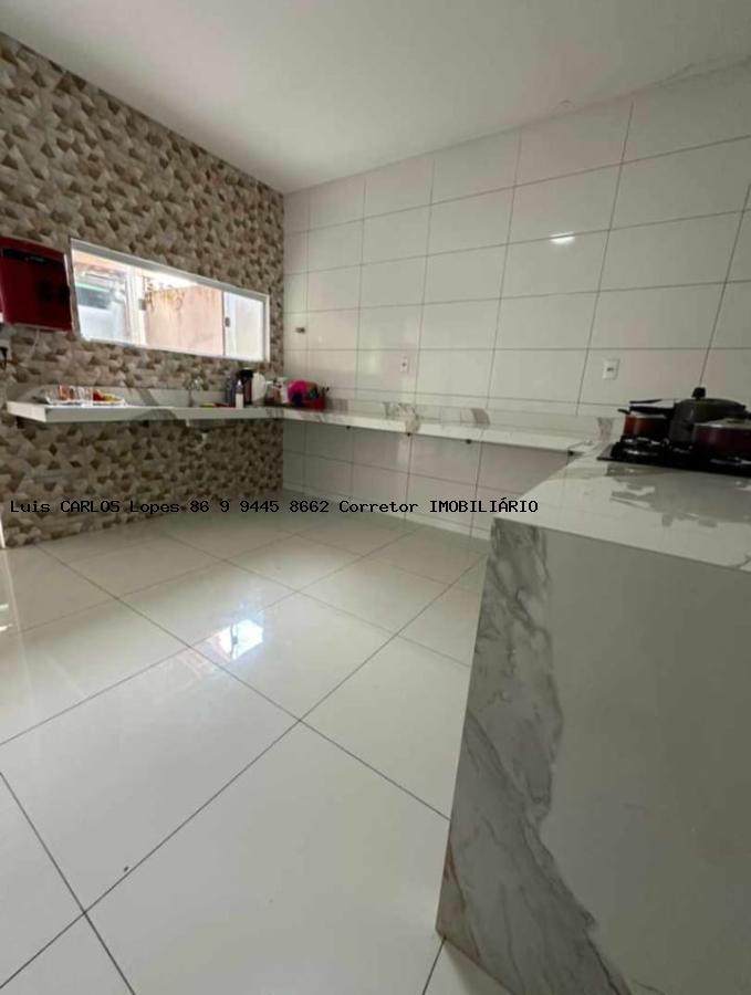 Casa à venda com 3 quartos, 205m² - Foto 11