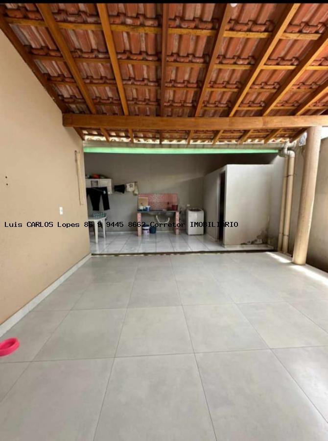 Casa à venda com 3 quartos, 205m² - Foto 14