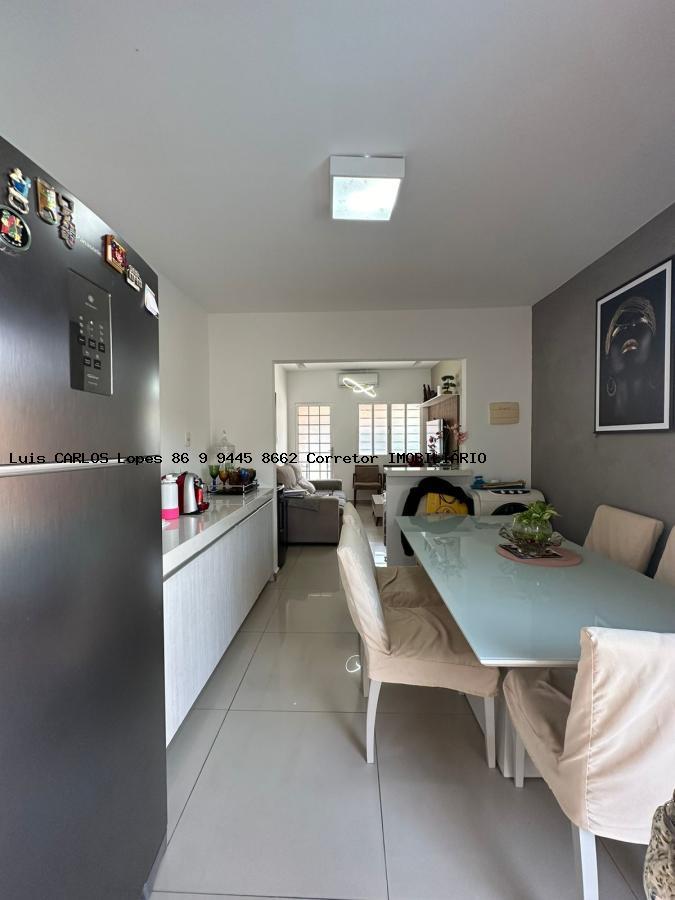 Casa à venda com 2 quartos, 110m² - Foto 9