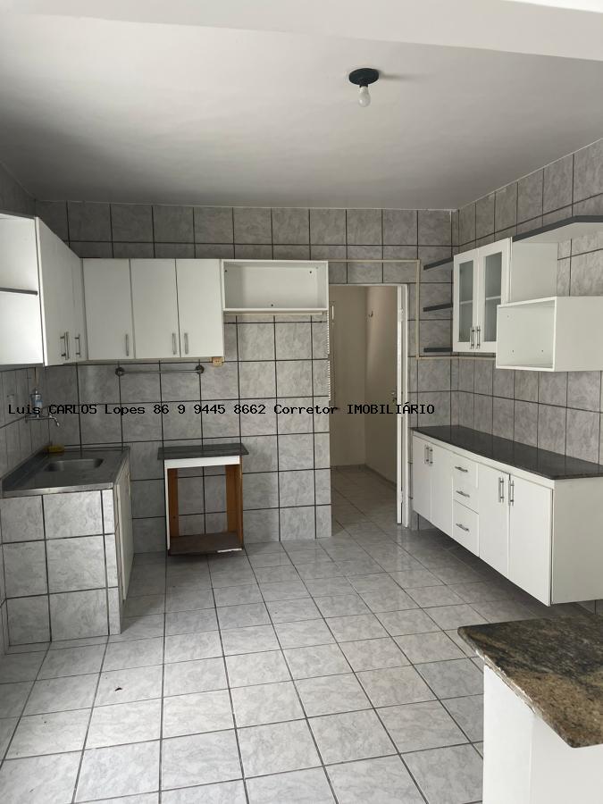 Casa à venda com 4 quartos, 300m² - Foto 9