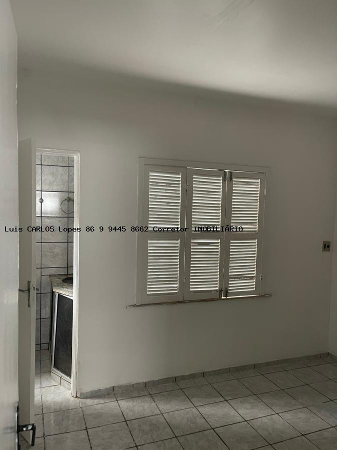 Casa à venda com 4 quartos, 300m² - Foto 12