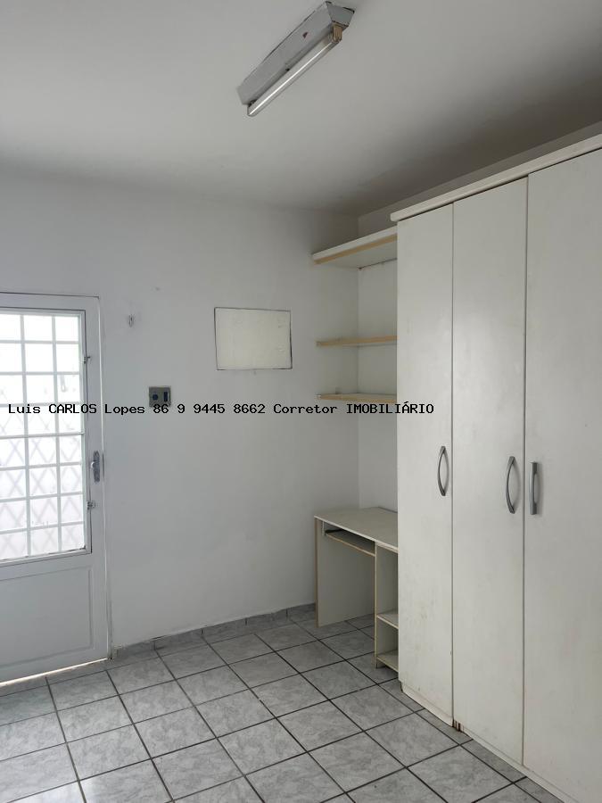 Casa à venda com 4 quartos, 300m² - Foto 16