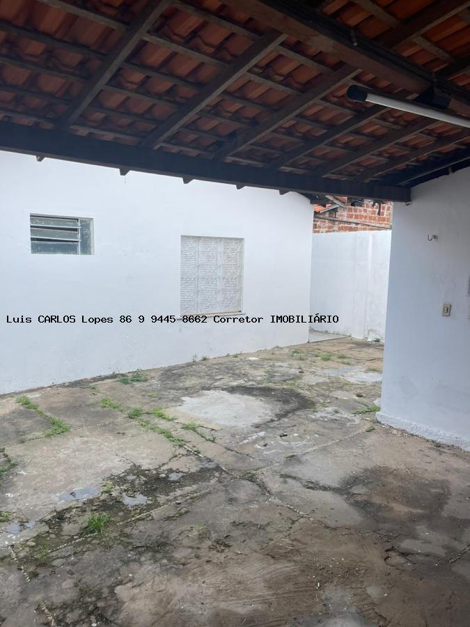 Casa à venda com 4 quartos, 300m² - Foto 17