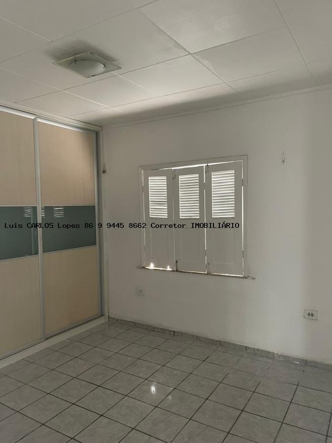 Casa à venda com 4 quartos, 300m² - Foto 19