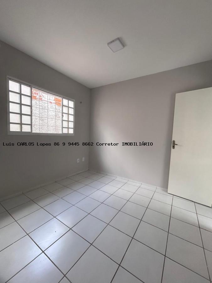 Casa à venda com 3 quartos, 200m² - Foto 9