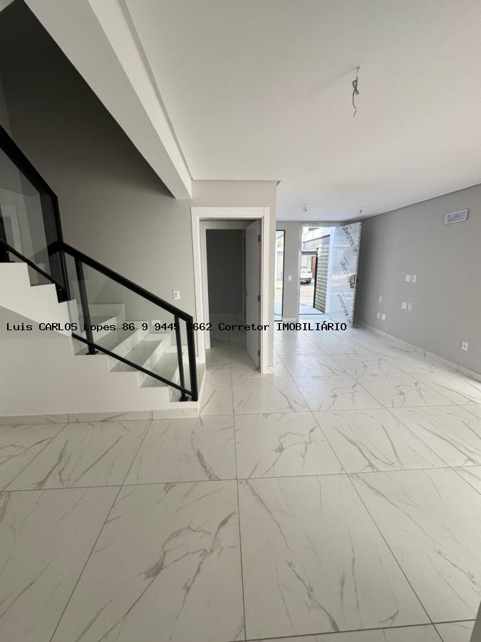 Casa à venda com 4 quartos, 142m² - Foto 4