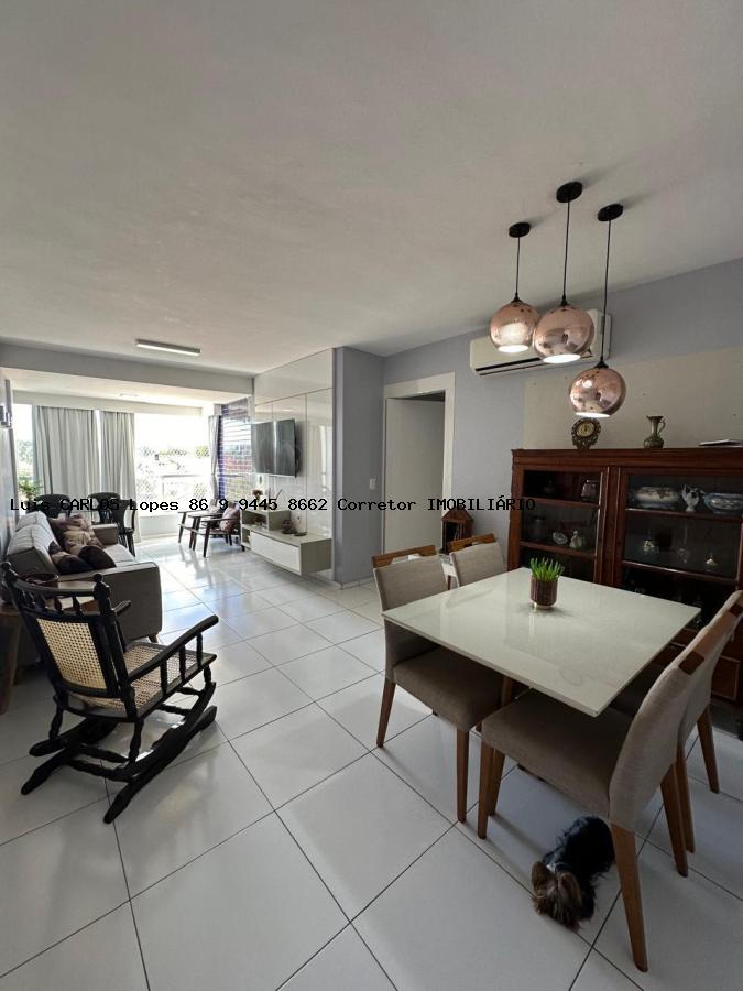 Casa à venda com 3 quartos, 92m² - Foto 1