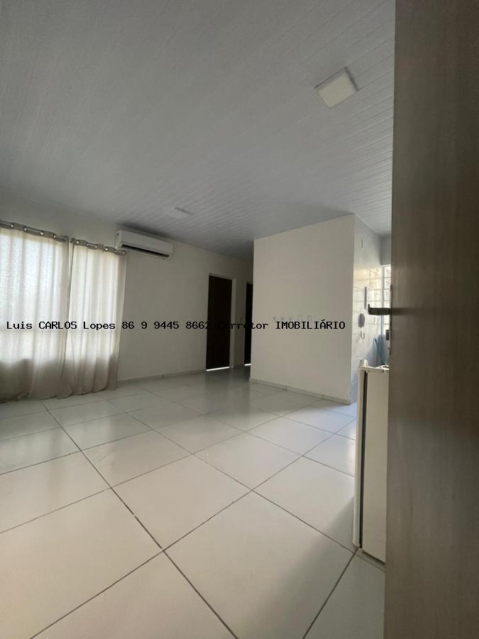 Apartamento à venda com 3 quartos, 60m² - Foto 1