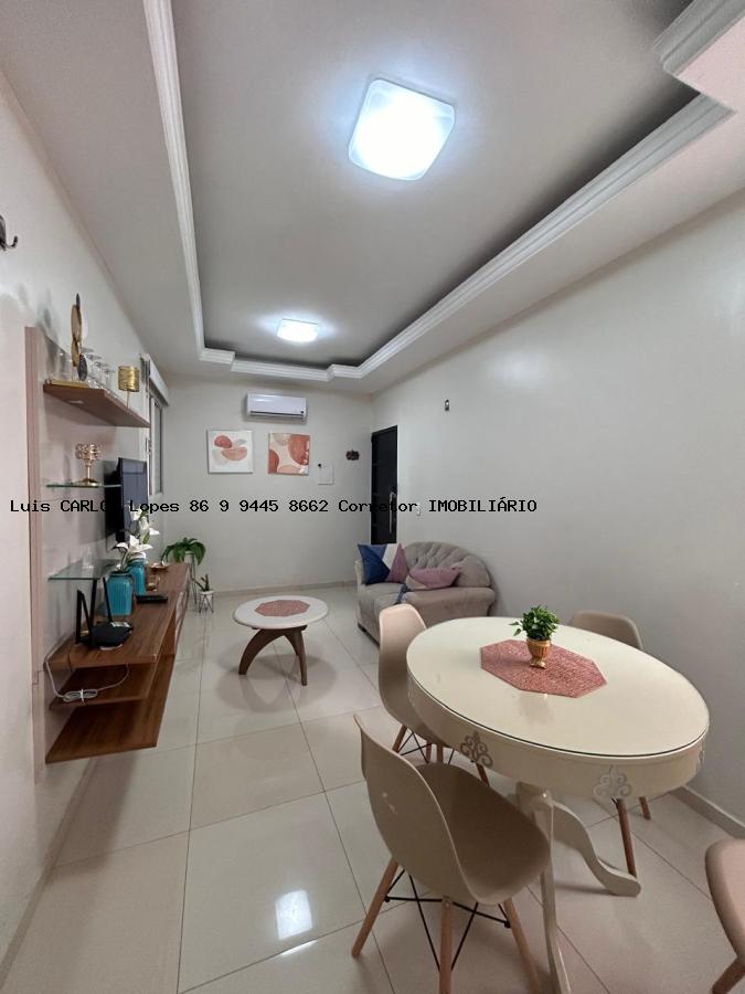 Apartamento à venda com 2 quartos, 50m² - Foto 1