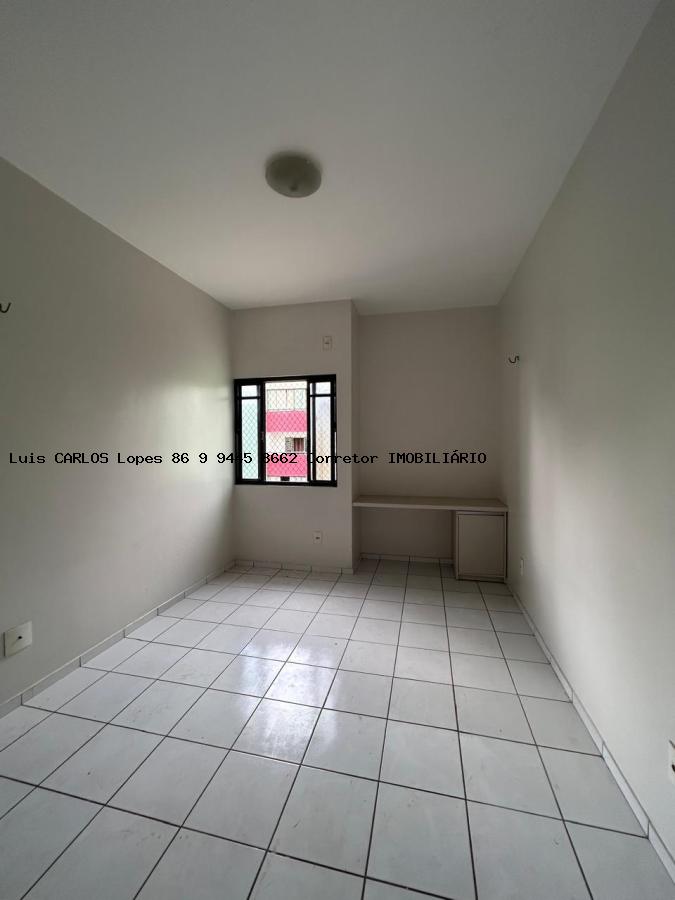 Apartamento à venda com 3 quartos, 77m² - Foto 4